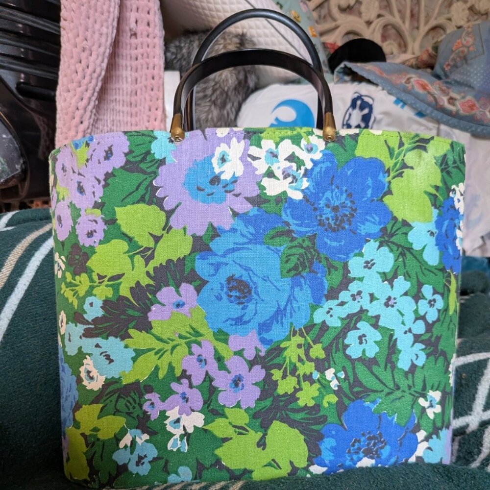 Vintage A&N Blue Green Floral Print Handbag Knitting Bag Plastic Handles